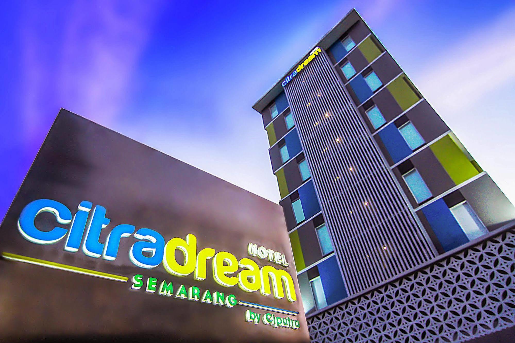 Hotel Citradream Semarang Exteriér fotografie